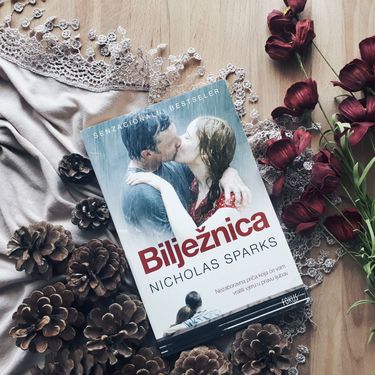 Naslovnica knjige Bilježnica