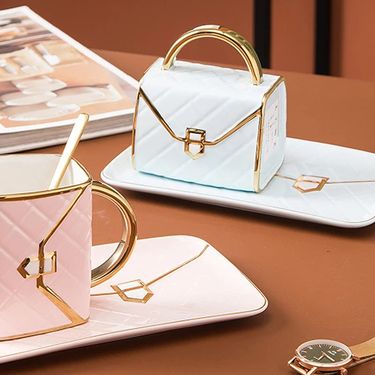 Šalica u obliku torbe s AliExpressa