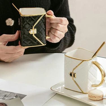 Šalica u obliku torbe s AliExpressa