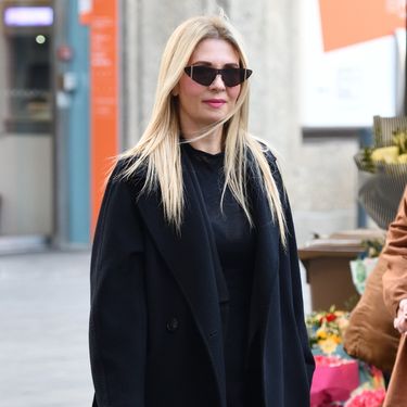 Dama iz Zagreba s efektnom torbicom modne kuće Prada