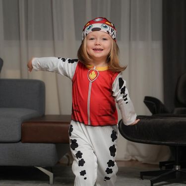 Bloom Tatarinov u kostimu iz crtića 'Psići u ophodnji'