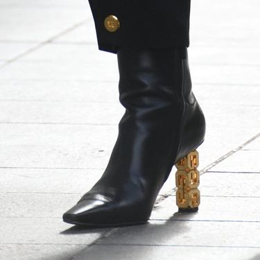 Čizme modne kuće Givenchy iz linije G Cube