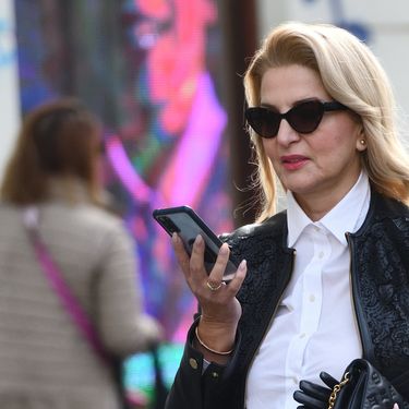 Dama sa zagrebačke špice u čizmama iz G Cube linije