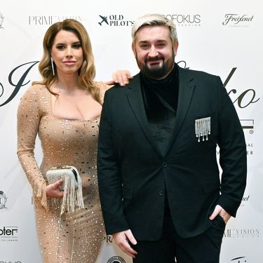 Nives Celzijus na reviji Ivice Skoke