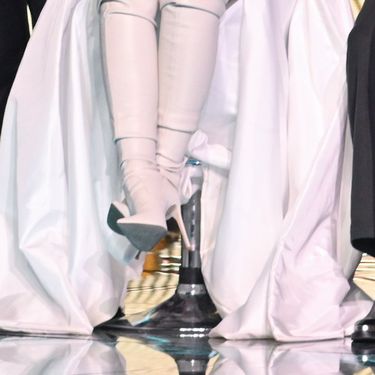 Stefany Žužić na Dori u bijeloj haljini