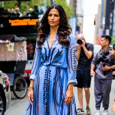 Camila Alves u plavoj haljini