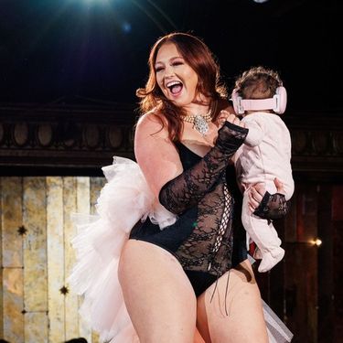 Revija Adore Me donjeg rublja