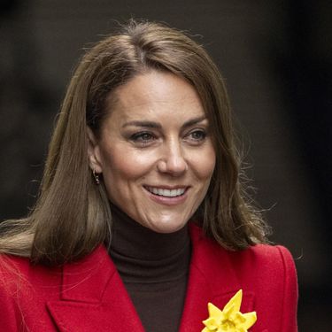 Catherine Middleton u kaputu modne kuće Alexander McQueen - 8