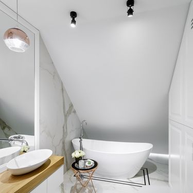 Glamurozan stan u kojem su kupaonica i veliki prozirni ormar najveće zvijezde - 2