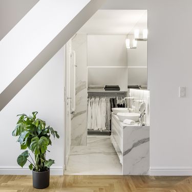 Glamurozan stan u kojem su kupaonica i veliki prozirni ormar najveće zvijezde - 12