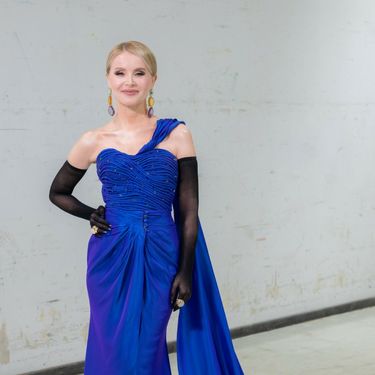 Danijela Martinović u kraljevski plavoj haljini na Dori 2026.