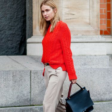 Crvena boja u street style izdanjima s Tjedana mode - 1