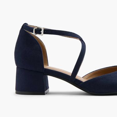 Graceland (Deichmann), 24,99 eura