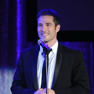 Luke MacFarlane