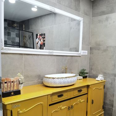 Par iz Osijeka preuredio je staru, drvenu komodu i stavio je u kupaonicu - 5