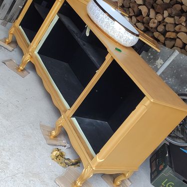 Par iz Osijeka preuredio je staru, drvenu komodu i stavio je u kupaonicu - 6