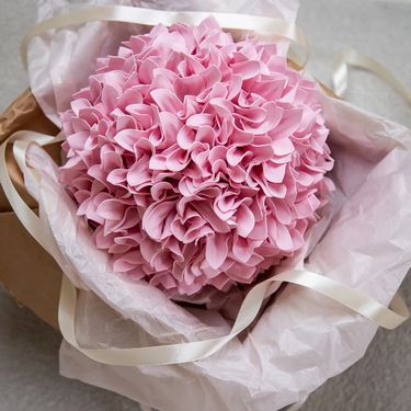 Lampa u obliku buketa