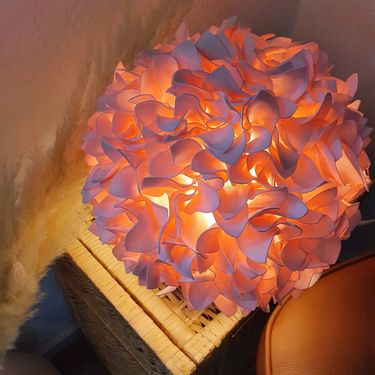 Lampa u obliku buketa