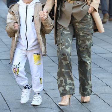 Street style šik mame iz centra Zagreba - 3