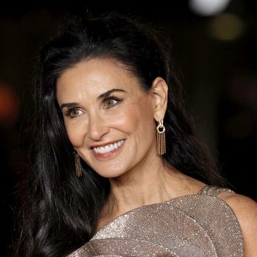 Najljepše crnokose slavne dame - 3