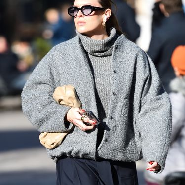 Zagrebačko street style izdanje u asimetričnoj suknji