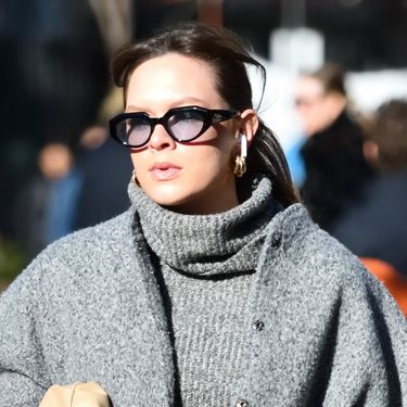 Zagrebačko street style izdanje u asimetričnoj suknji