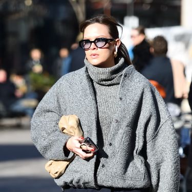 Zagrebačko street style izdanje u asimetričnoj suknji