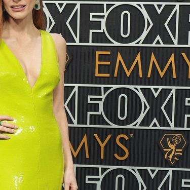 Slavne dame blistale su u večernjim haljinama na crvenom tepihu ovogodišnjih Emmyja