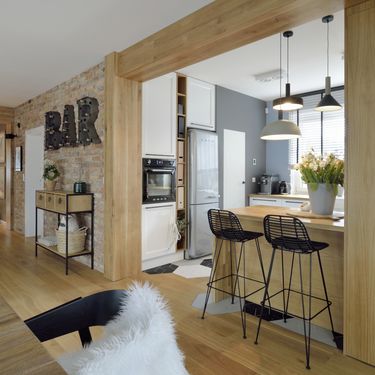 Impresivna kuća s velikom staklenom stijenom u blagovaonici - 9