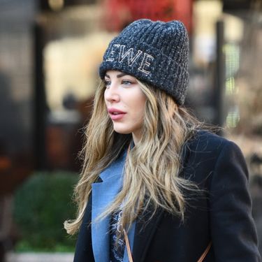 Mlada dama privlačila je poglede na zagrebačkoj špici svojim modnim izborima