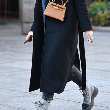 Dama iz centra Zagreba s mini Kelly torbicom