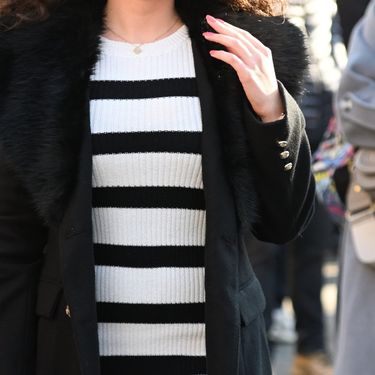 Street style izdanje ljepotice iz Zagreba s pletenom haljinom