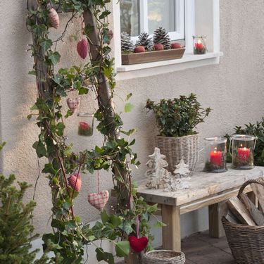 I ljestve možete ukrasiti lampicama