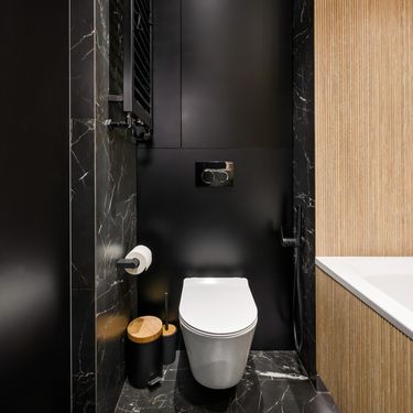 Crna boja u uređenju kupaonice - 8