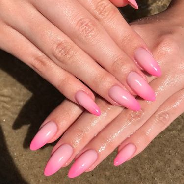 Ružičasta manikura