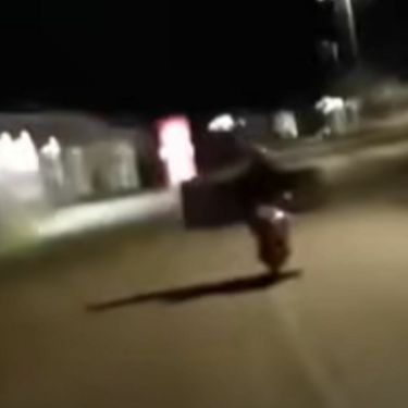 Prijevoz hladnjaka na skuteru