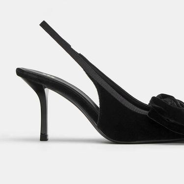 Pull&Bear, snižene s 29,99 na 9,99 eura