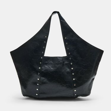 Stradivarius, snižena s 25,19 na 15,99 eura