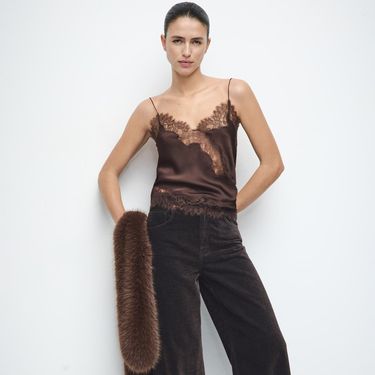 Hlače od baršuna (Mango), 49,99 eura