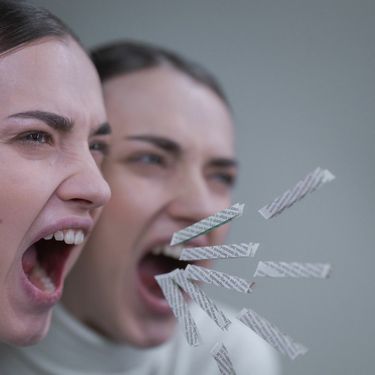 Slične žene koje viču