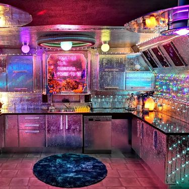 Ružičasta kuća s 'jednorog' vrtom koja se može unajmiti - 4