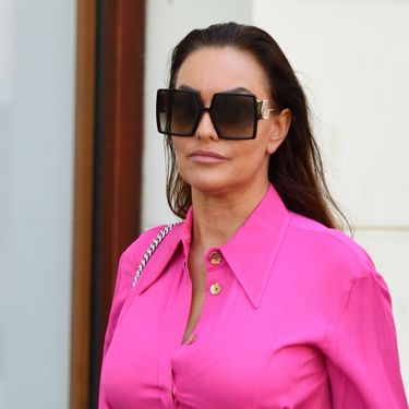 Ulična moda u Zagrebu u ružičastoj haljini i vrtoglavim štiklama - 3