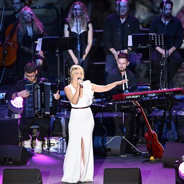 Danijela Martinović u bijeloj haljini hrvatskog brenda g Blue - 4