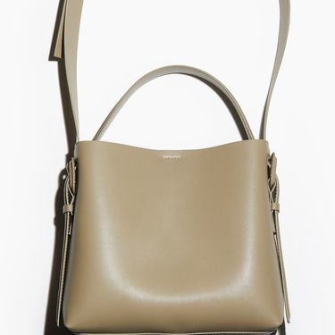 H&M, snižena cijena 20,99 eura (cijena prije sniženja 30,99 eura)