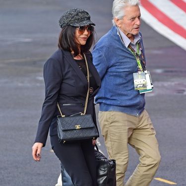 Catherine Zeta-Jones u gležnjačama na visoku petu - 5
