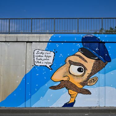 Povodom 50. obljetnice smrti Mate Lovraka ekipa umjetnika iz Grupe Zid oslikala je mural s motivom knjige Vlak u snijegu - 2