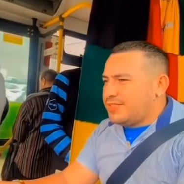 Vozač autobusa