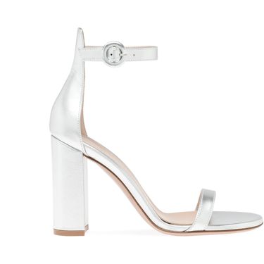 Gianvito Rossi Gaeta sa 750 na 450 eura