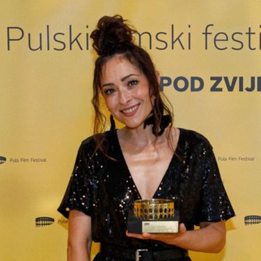 Zrinka Cvitešić osvojila je Zlatnu arenu za najbolju sporednu žensku ulogu na 72. Pulskom filmskom festivalu - 4