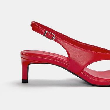 Pull&Bear, snižene s 25,99 na 15,99 eura